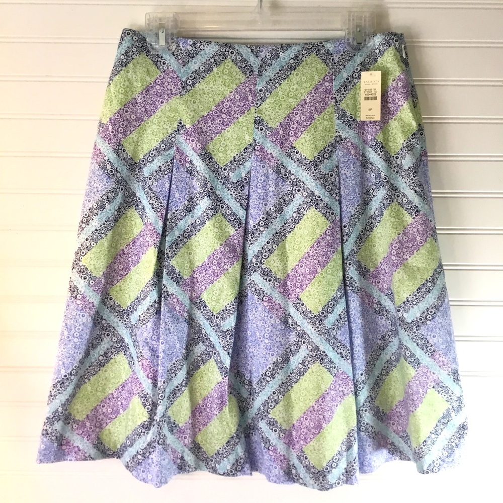 Talbots Petites Pleated Circle Floral Skirt Size 8p Lined